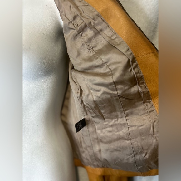 Vintage Banana Republic Camel leather utility moto jacket - Picture 11 of 14